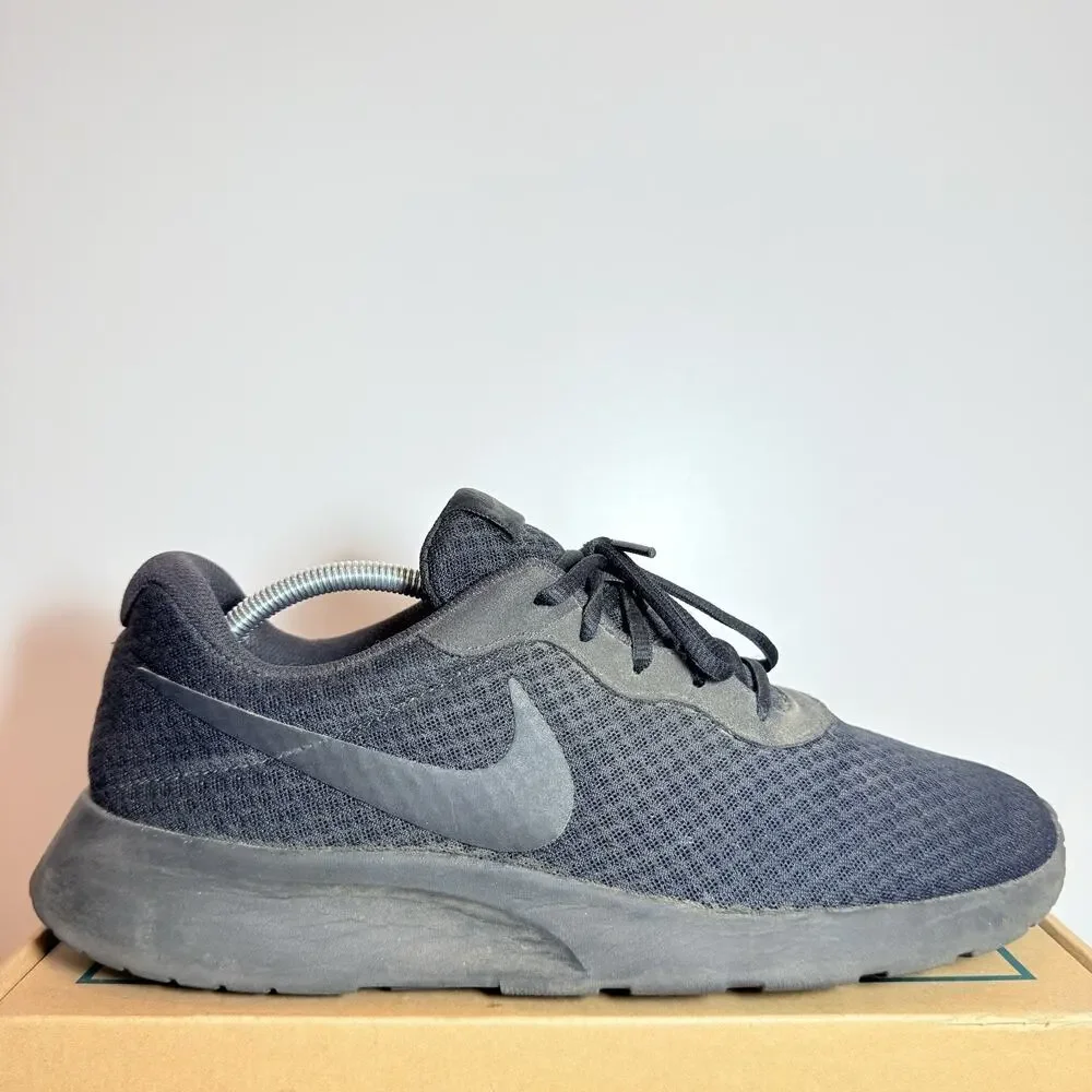 Nike Tanjun Mens Size 12 Triple Black Running Shoes Casual Walking Sneakers